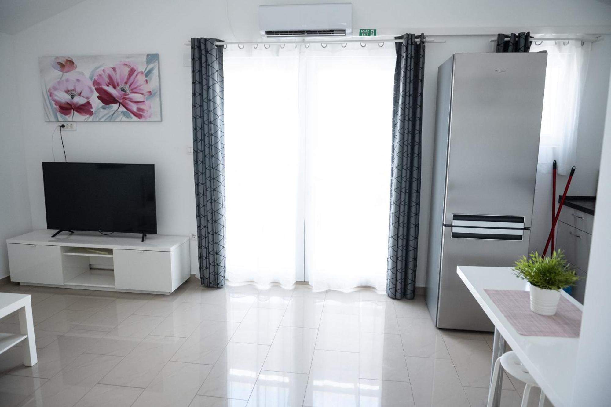 Apartments Solta Рогач Экстерьер фото